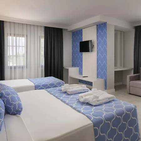 Hotel Iron Ambassador Side