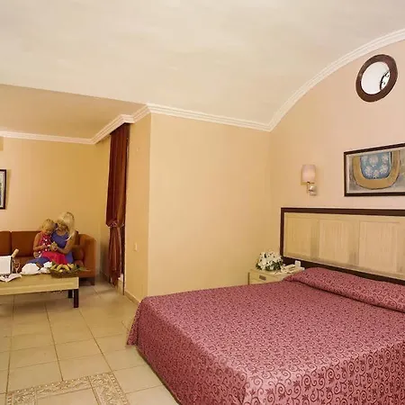 Iron Ambassador Side Hotel 4*